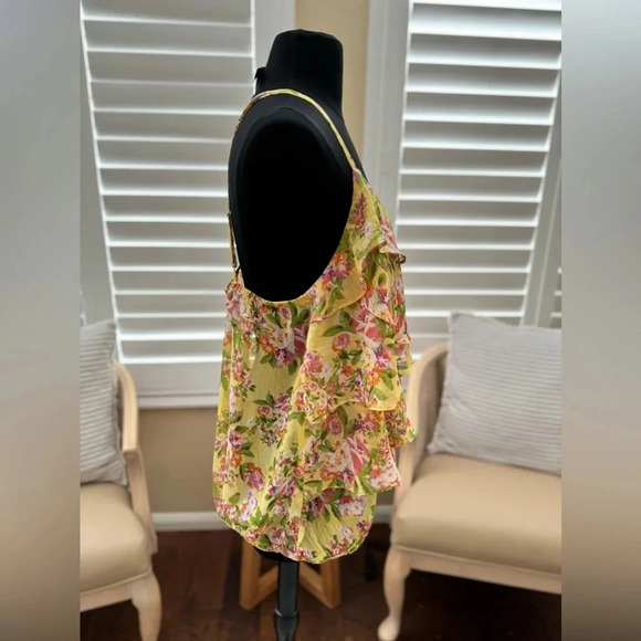 NWT | Torrid | Yellow Floral Ruffle Cami Tank Blouse - Size 1 (1X) (14/16) - Picture 2 of 4